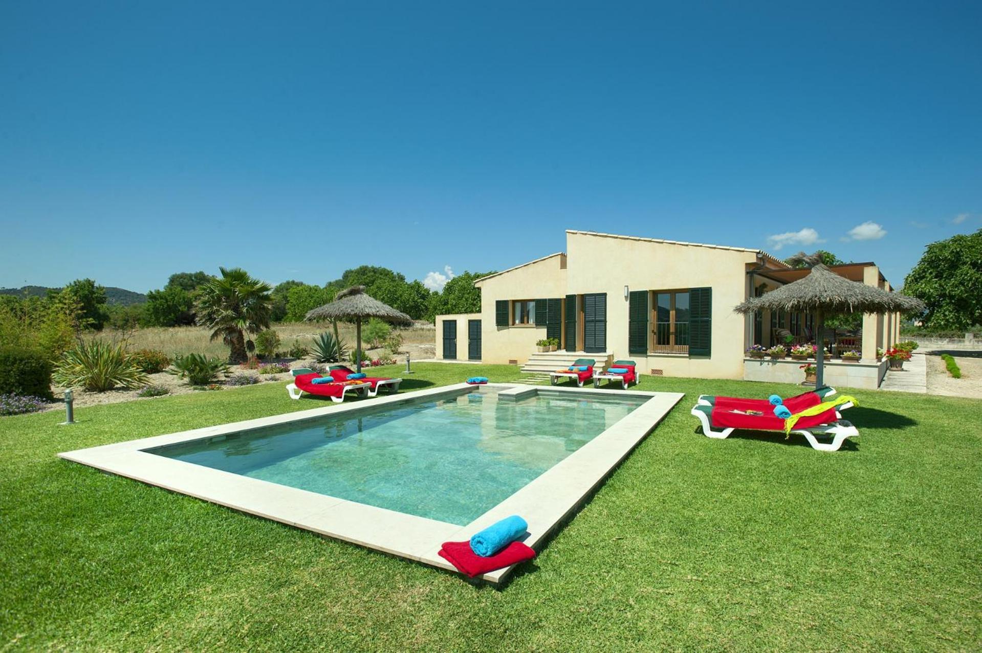 Villa Figueral By *